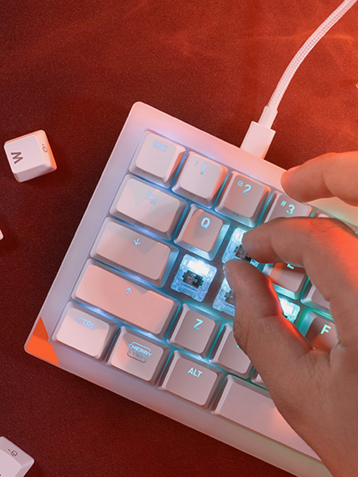 Test Cherry Xtrfy K5 Pro TMR Compact : Le monstre de réactivité magnétique taillé pour les FPS