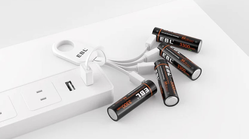 Avis piles rechargeables EBL avec port USB intégré - Consollection