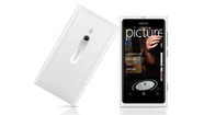 Nokia Lumia 800 maintenant en blanc