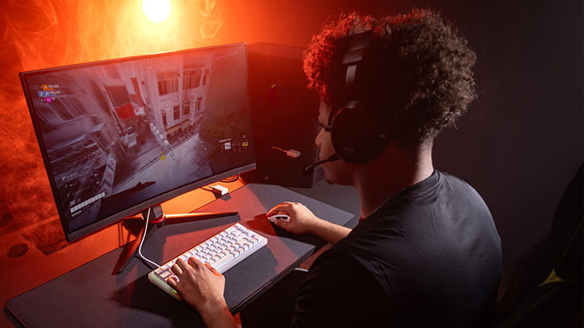Couverture de l'article : Test Cherry Xtrfy K5 Pro TMR Compact : Le monstre de réactivité magnétique taillé pour les FPS