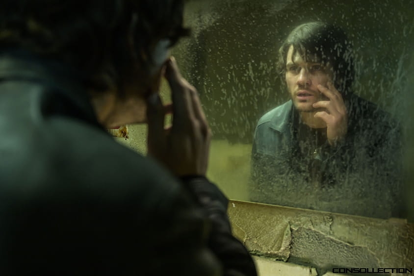 Jeremy Irvine dans Retour à Silent Hill - Photo credit Aleksandar Letic © 2025 Room 318 Productions, Inc