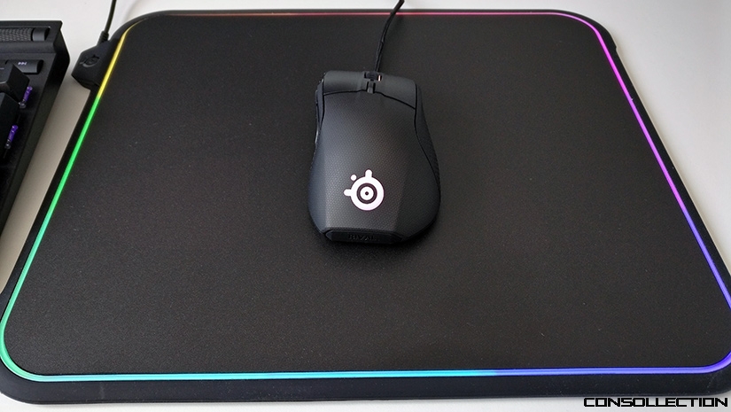 Test Steelseries QcK Prism : un tapis de souris lumineux pour gameur